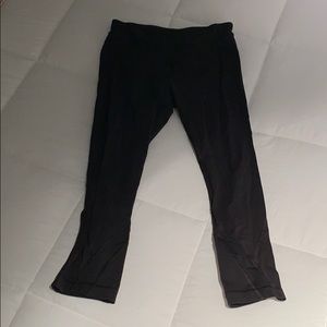 7/8 black lulu lemon leggings